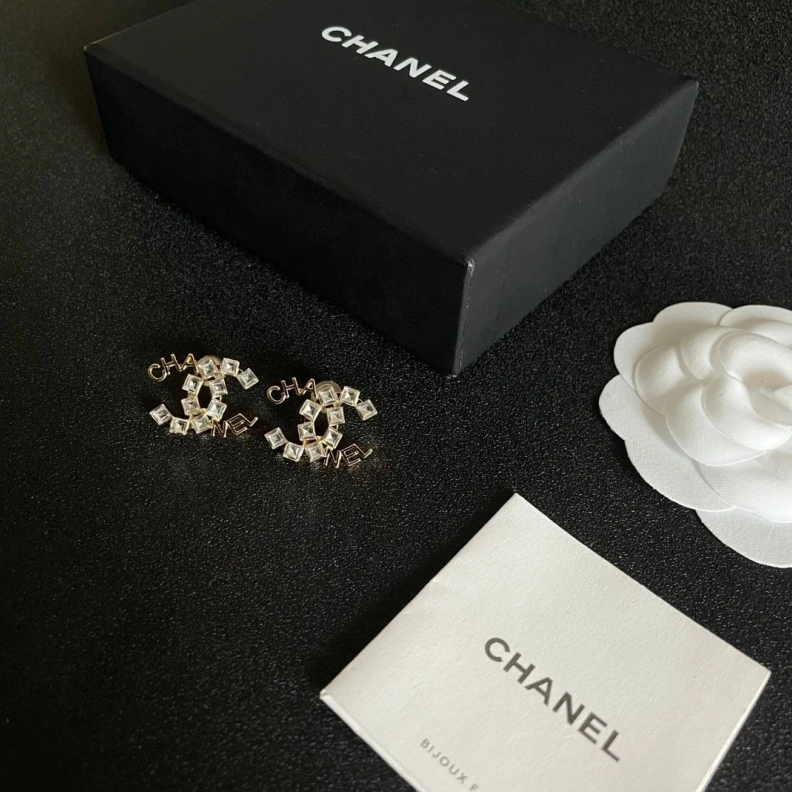 HighQuality Chxnxl Earrings 284362