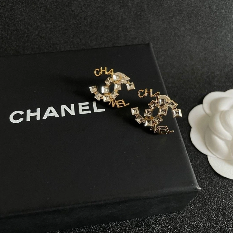 HighQuality Chxnxl Earrings 284362