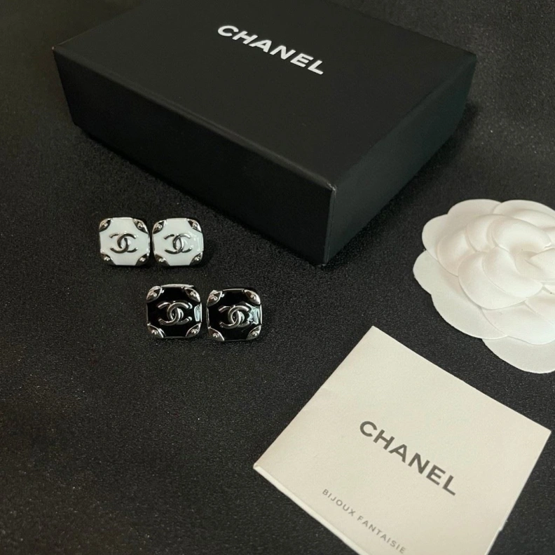 Bright Chxnxl Earrings 284360