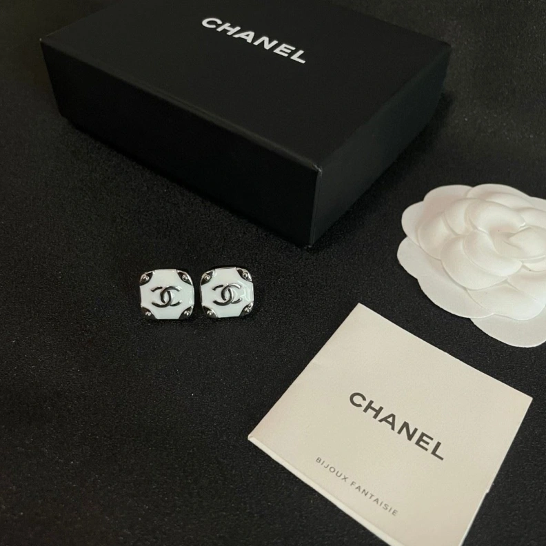 Bright Chxnxl Earrings 284360