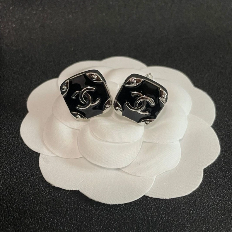 Chxnxl Earrings Timeless 284359