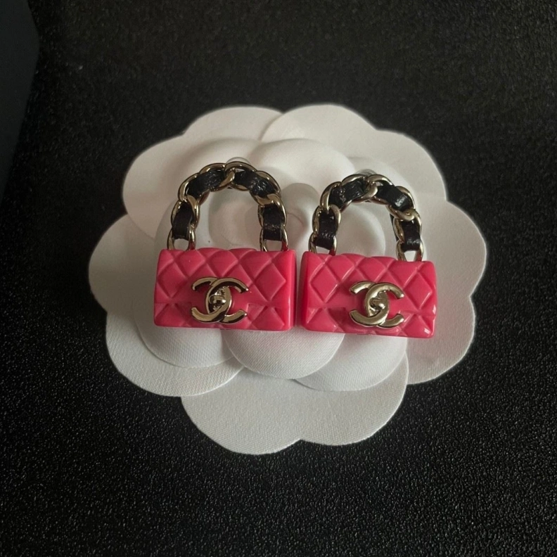 Stylish Chxnxl Earrings 284358