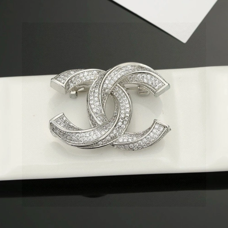 UrbanStyle Chxnxl Brooches 284640