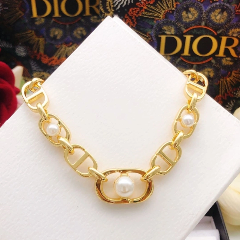 Christian Dxxr Necklaces ModernLook 293751