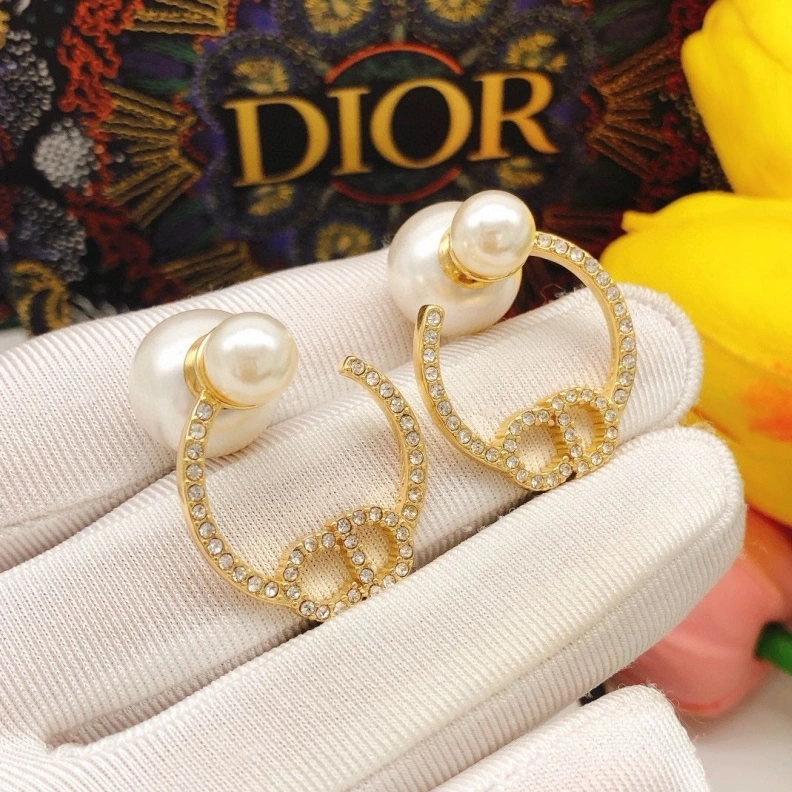 Soft Christian Dxxr Earrings 293898