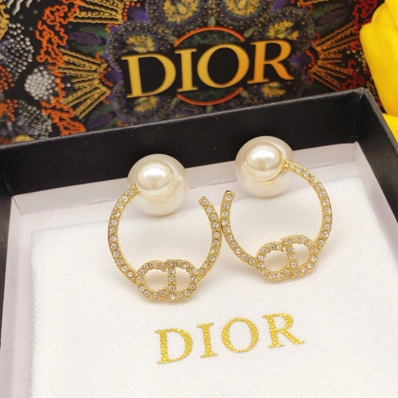 Soft Christian Dxxr Earrings 293898