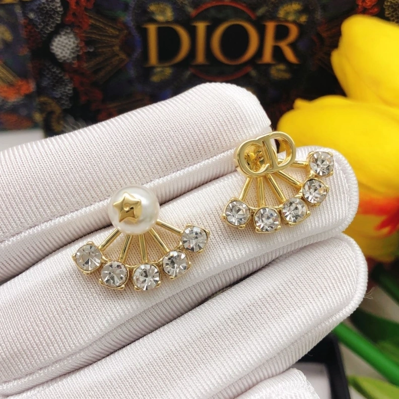 Trendsetting Christian Dxxr Earrings 293897