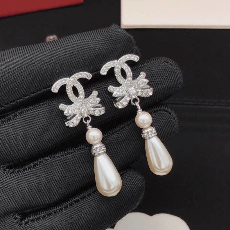 Bold Chxnxl Earrings 284343