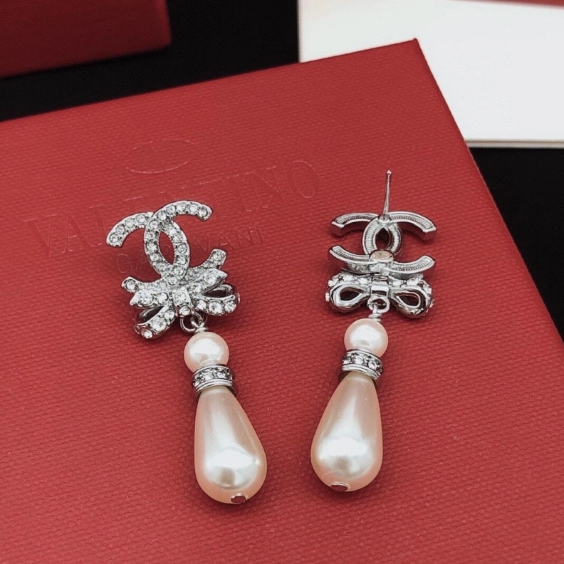 Bold Chxnxl Earrings 284343