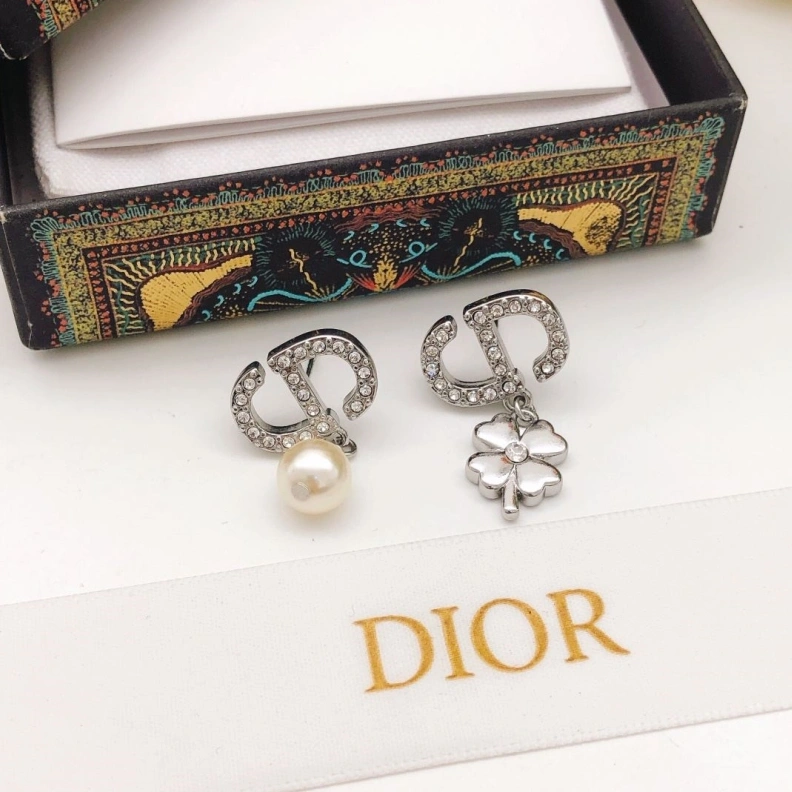 Trendsetting Christian Dxxr Earrings 293893