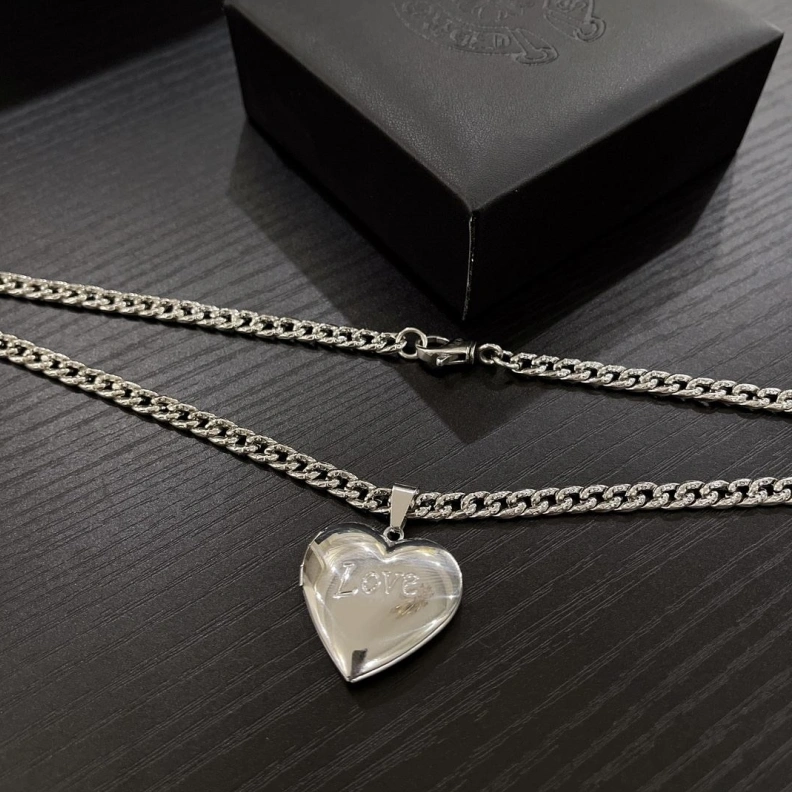 Affordable Chrxmx Hxxrts Necklaces 296060