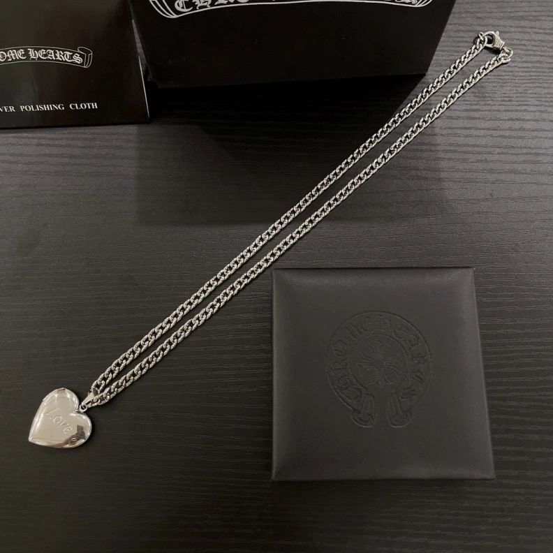 Affordable Chrxmx Hxxrts Necklaces 296060