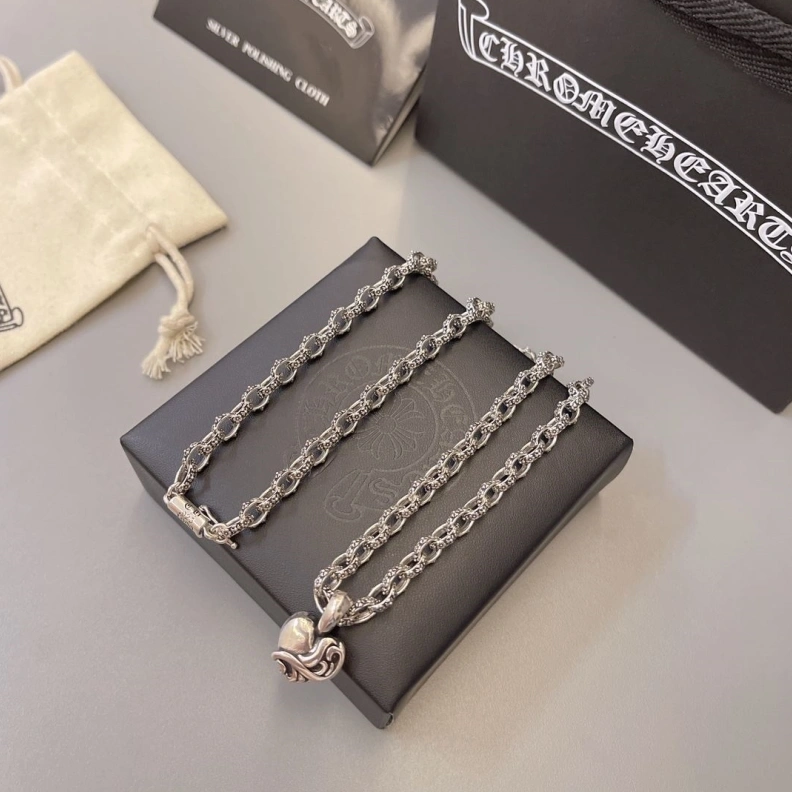 NewStyle Chrxmx Hxxrts Necklaces 296043