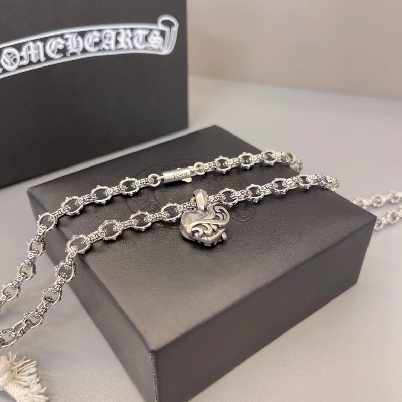 NewStyle Chrxmx Hxxrts Necklaces 296043