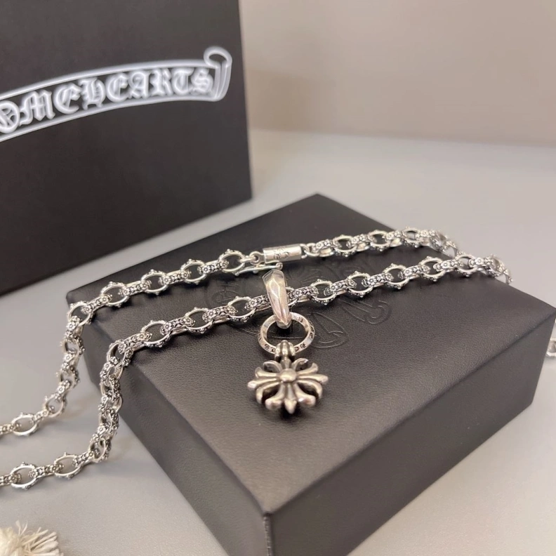 Chrxmx Hxxrts Necklaces Elegant 296041