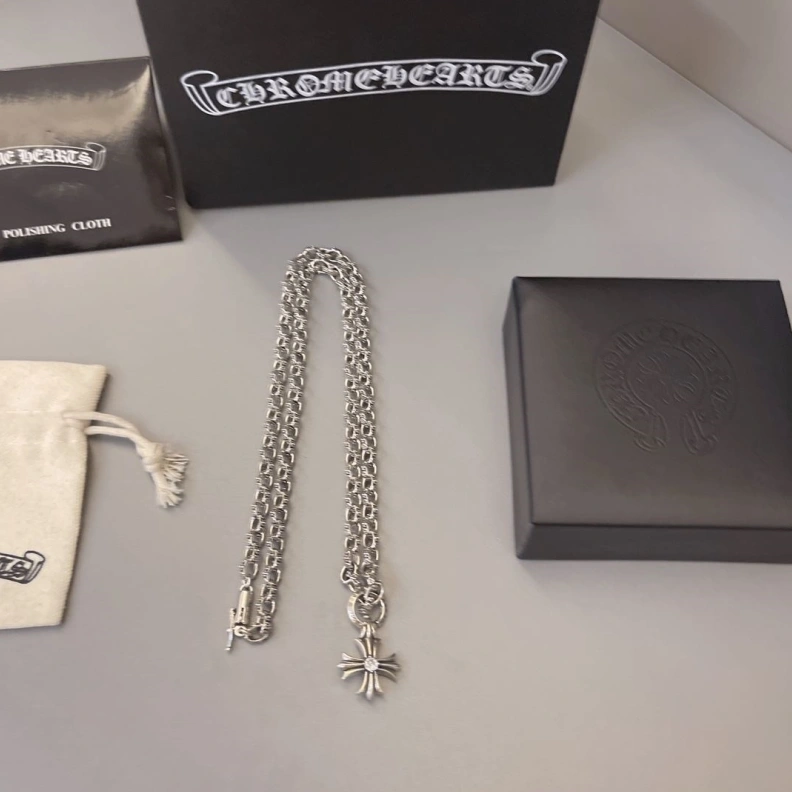 Chrxmx Hxxrts Necklaces Cozy 296035