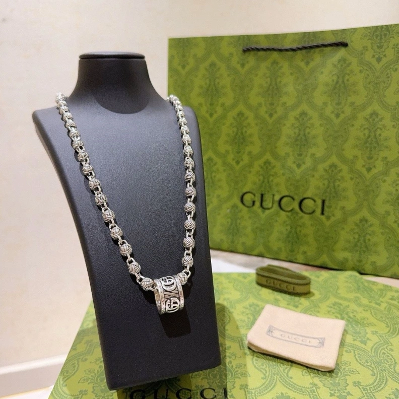 Stylish Gxccx Necklaces 302063