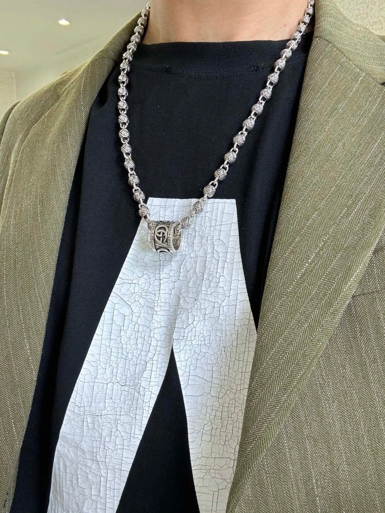 Stylish Gxccx Necklaces 302063