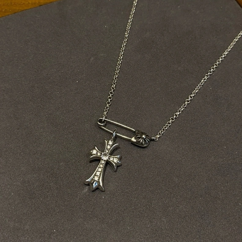 UrbanStyle Chrxmx Hxxrts Necklaces 296039