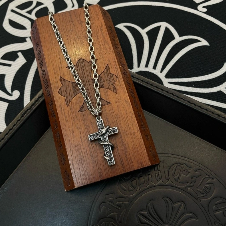 Affordable Chrxmx Hxxrts Necklaces 296037