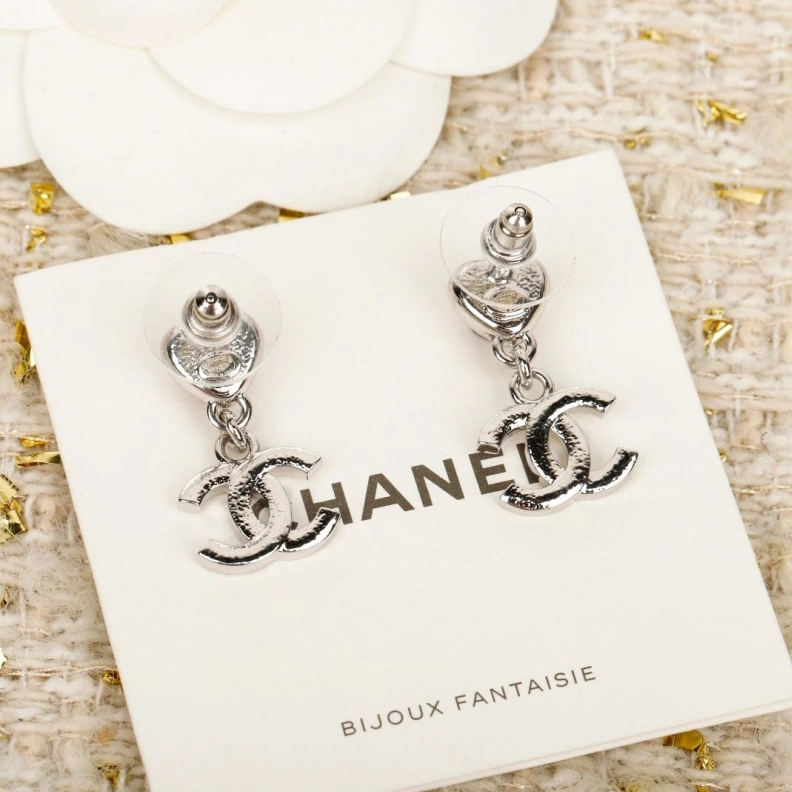 Versatile Chxnxl Earrings 287542