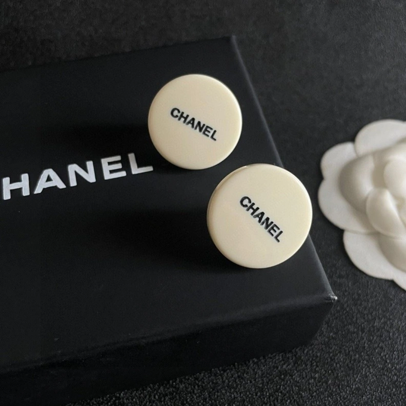 Breathable Chxnxl Earrings 284338