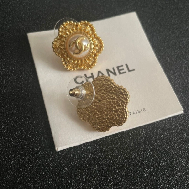 Bold Chxnxl Earrings 284339