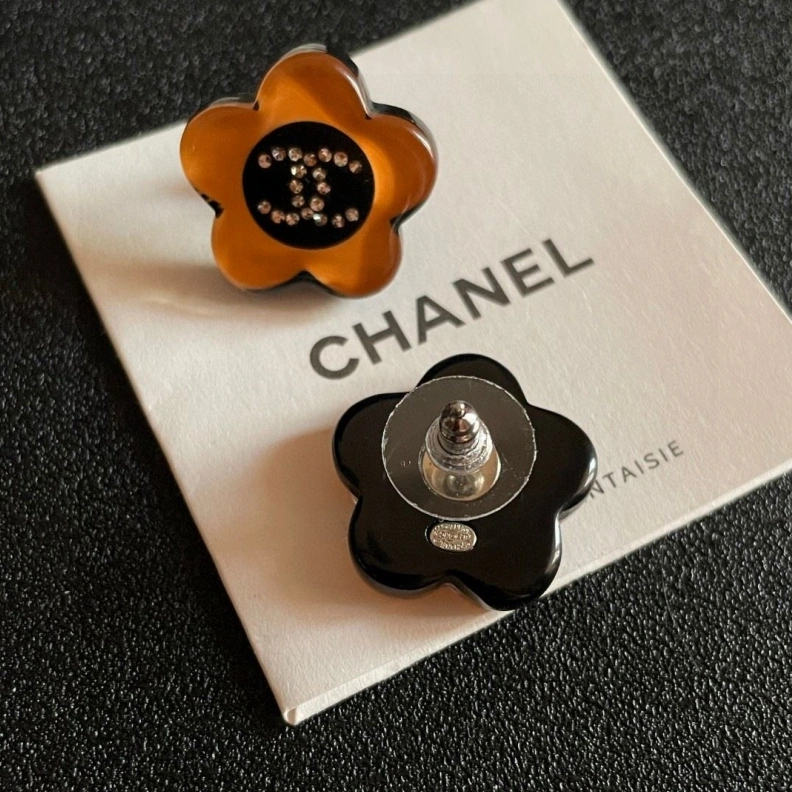 Elegant Chxnxl Earrings 284334
