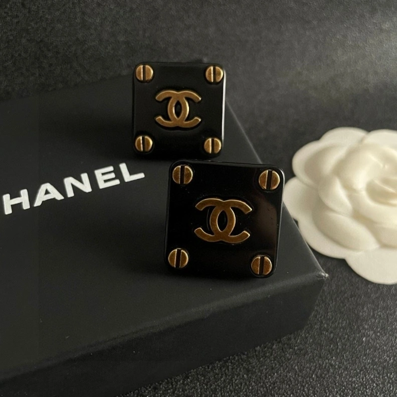 UrbanStyle Chxnxl Earrings 284331