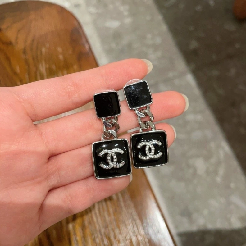 Chxnxl Earrings Bold 284329