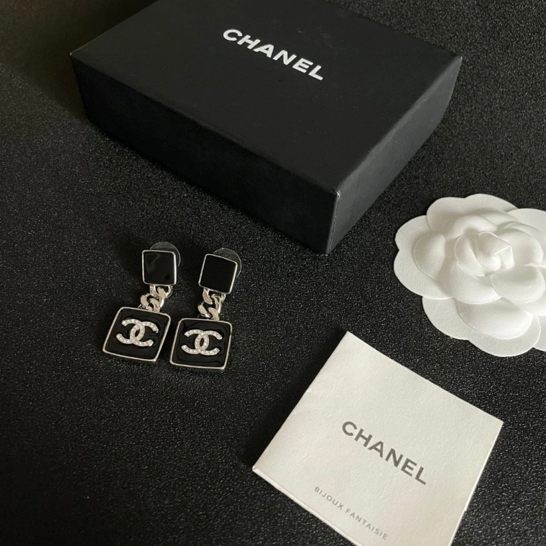 Chxnxl Earrings Bold 284329