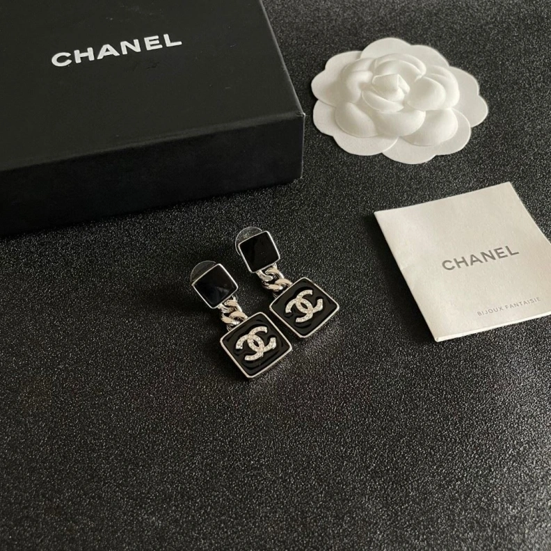 Chxnxl Earrings Bold 284329