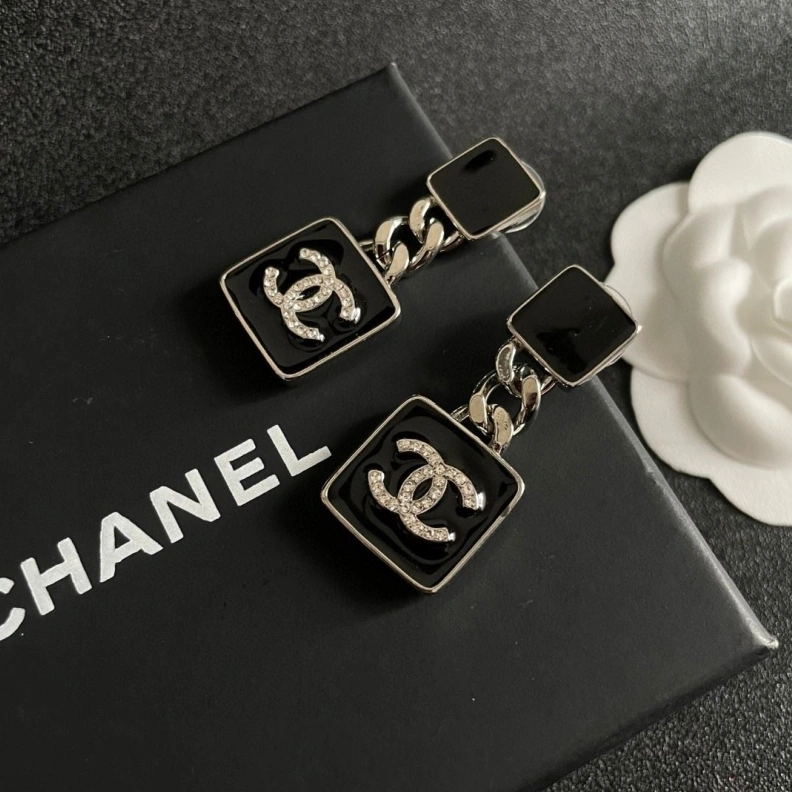 Chxnxl Earrings Bold 284329