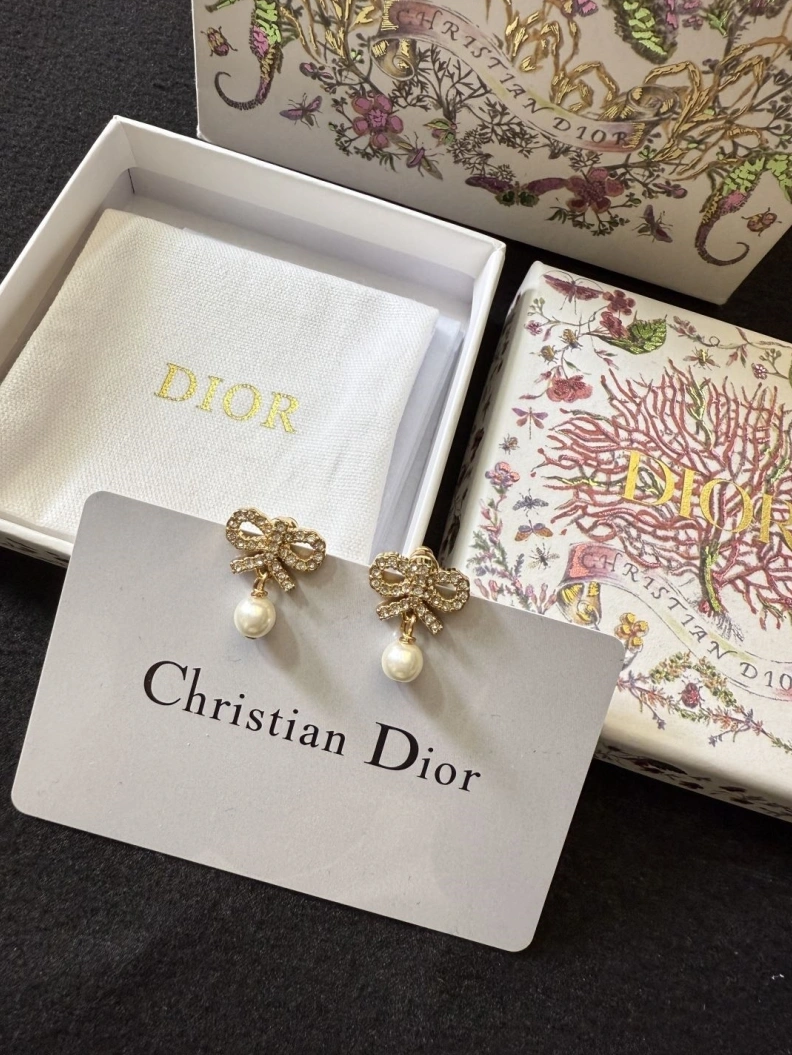 Compact Christian Dxxr Earrings 293888