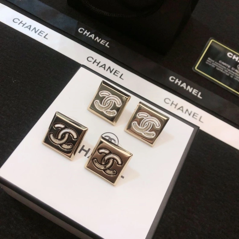Durable Chxnxl Earrings 284321