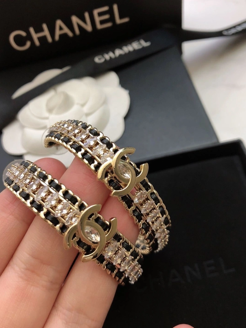 EyeCatching Chxnxl Earrings 284317