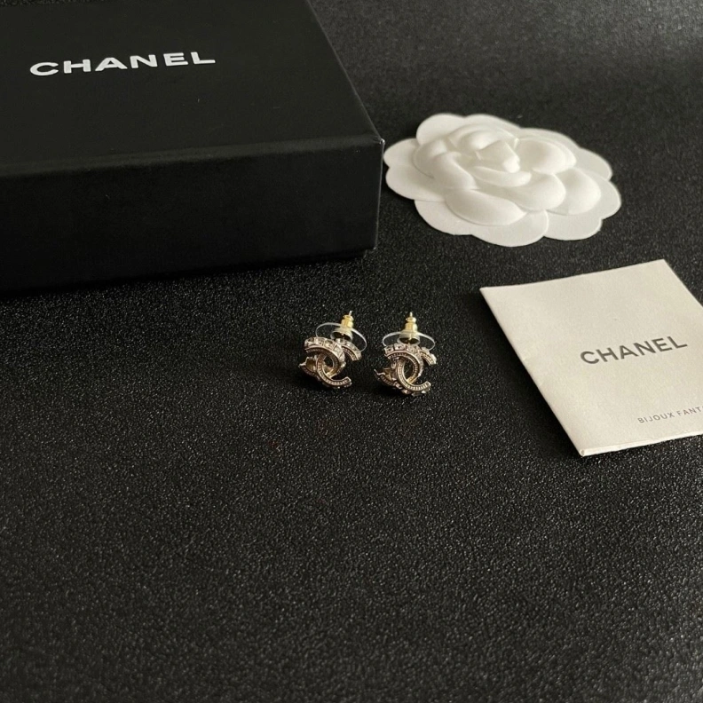 Chxnxl Earrings Functional 284315