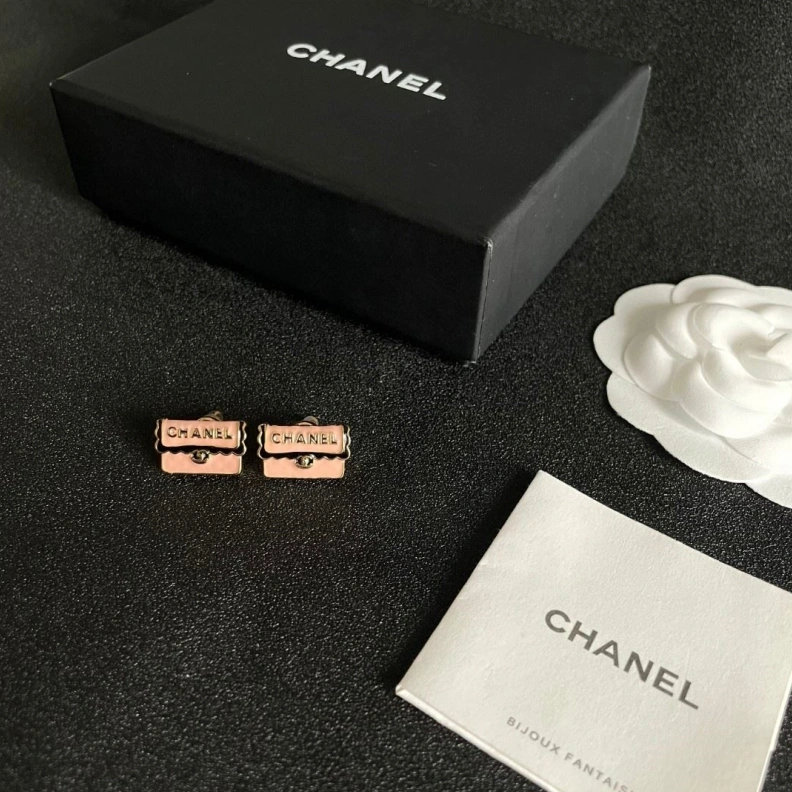 Sleek Chxnxl Earrings 284308