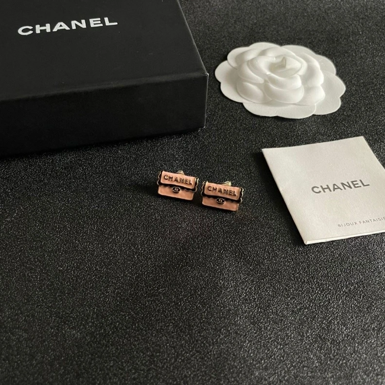 Sleek Chxnxl Earrings 284308