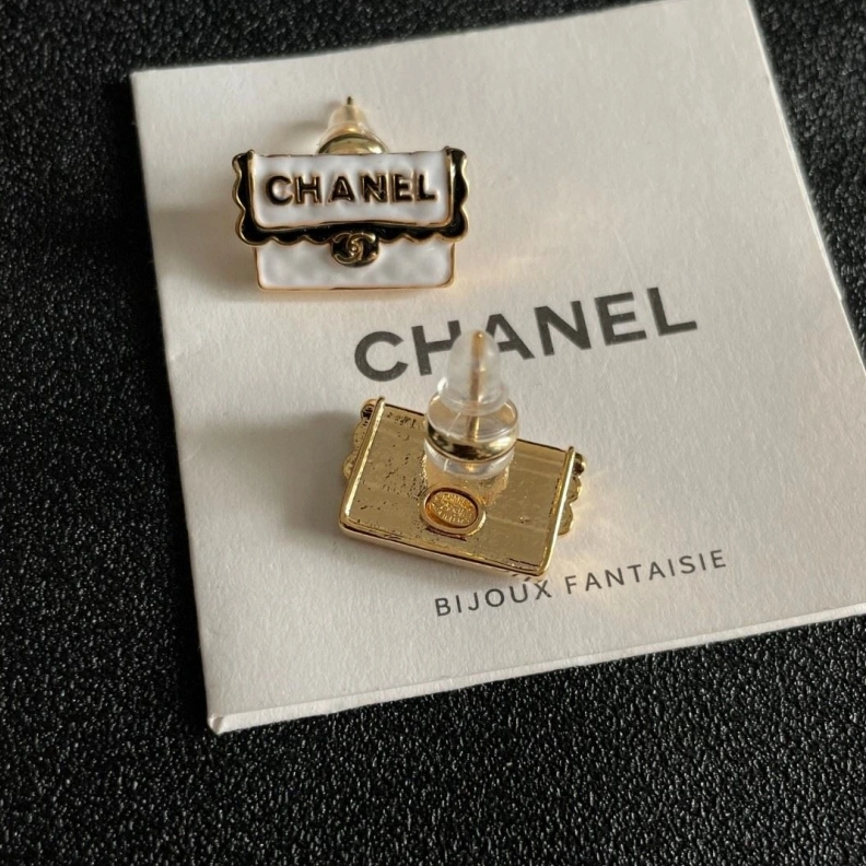 Comfortable Chxnxl Earrings 284310