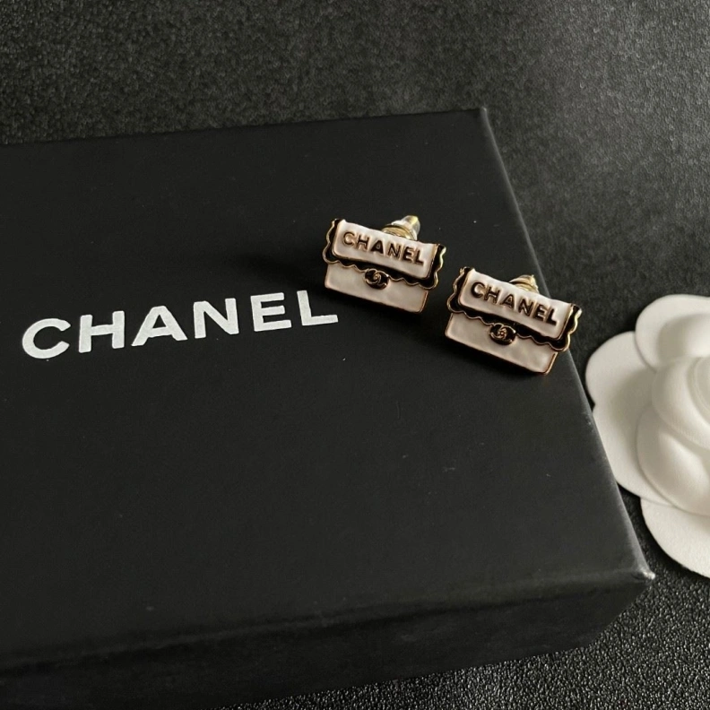 Comfortable Chxnxl Earrings 284310