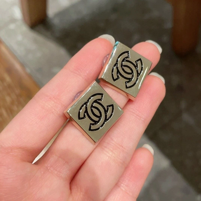 Chxnxl Earrings Practical 284299
