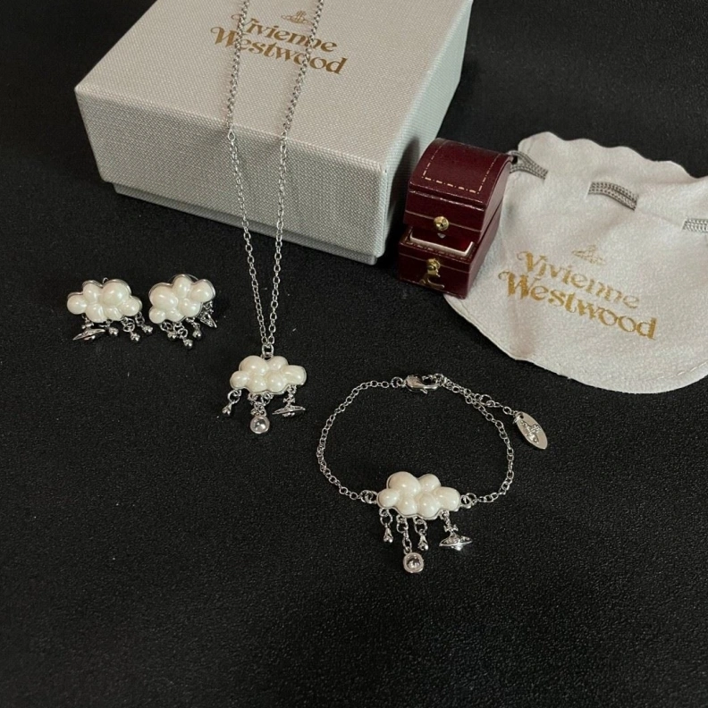 Sophisticated VIVENNE WESTWOOD 312609