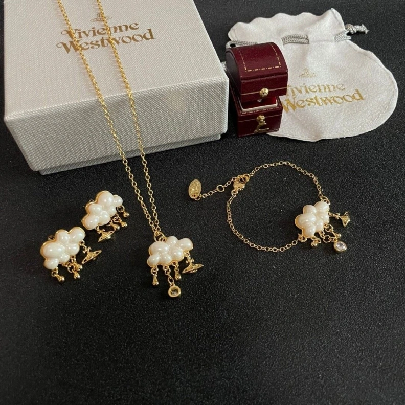 VIVENNE WESTWOOD Affordable 312605