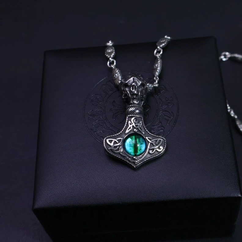 Flexible Chrxmx Hxxrts Necklaces 296023