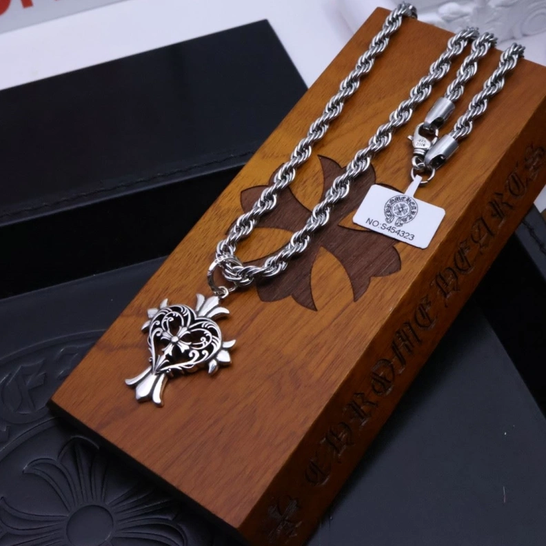 Durable Chrxmx Hxxrts Necklaces 296018