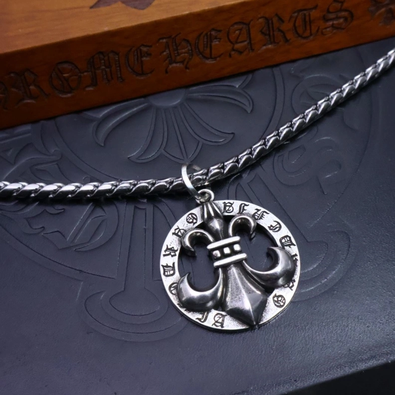 Chrxmx Hxxrts Necklaces GoodFit 296034