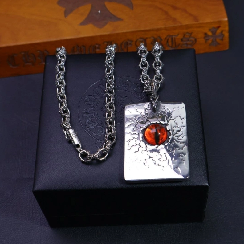 Stylish Chrxmx Hxxrts Necklaces 296010