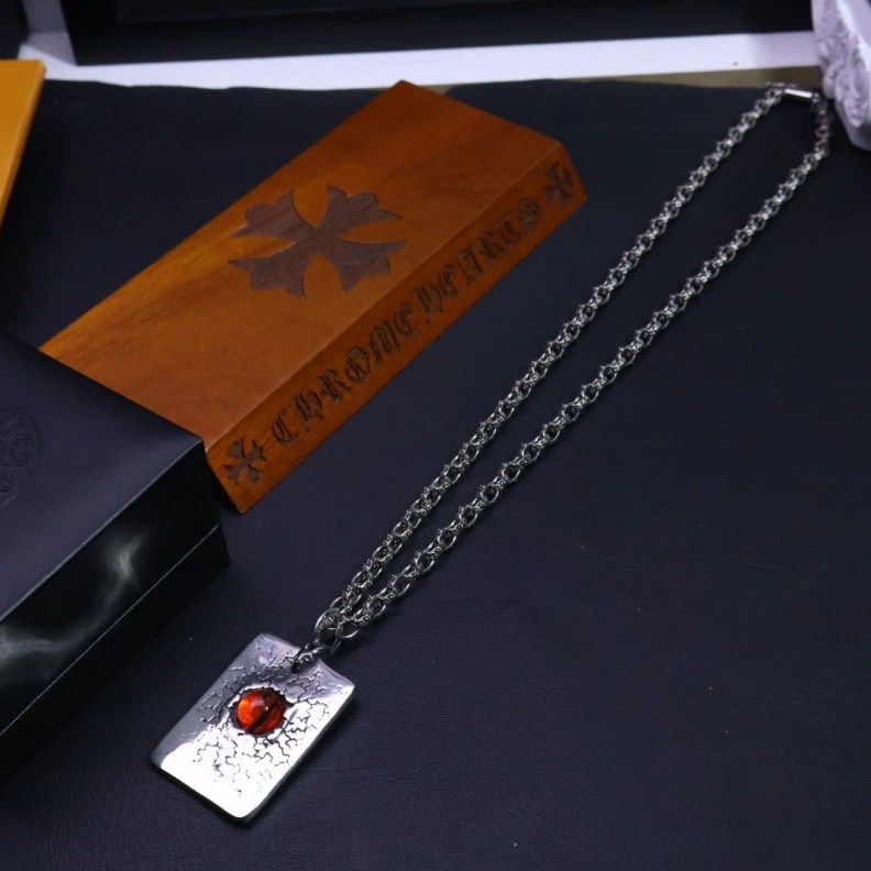 Stylish Chrxmx Hxxrts Necklaces 296010