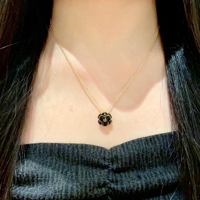 Comfortable Chxnxl Necklaces 284947
